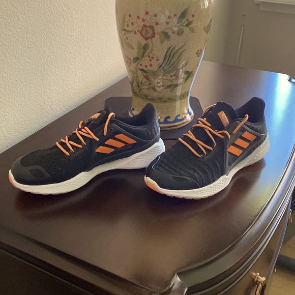 Adidas  Running Shoe - Picture 1 of 9